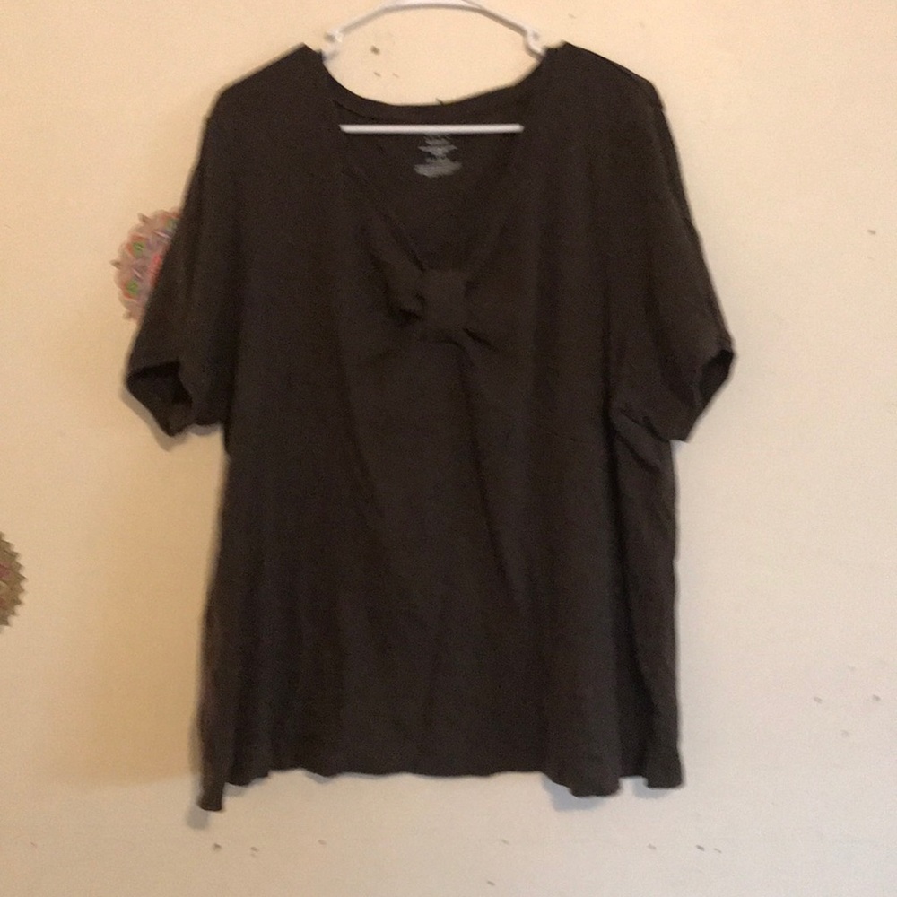 Cute top with gathered front.